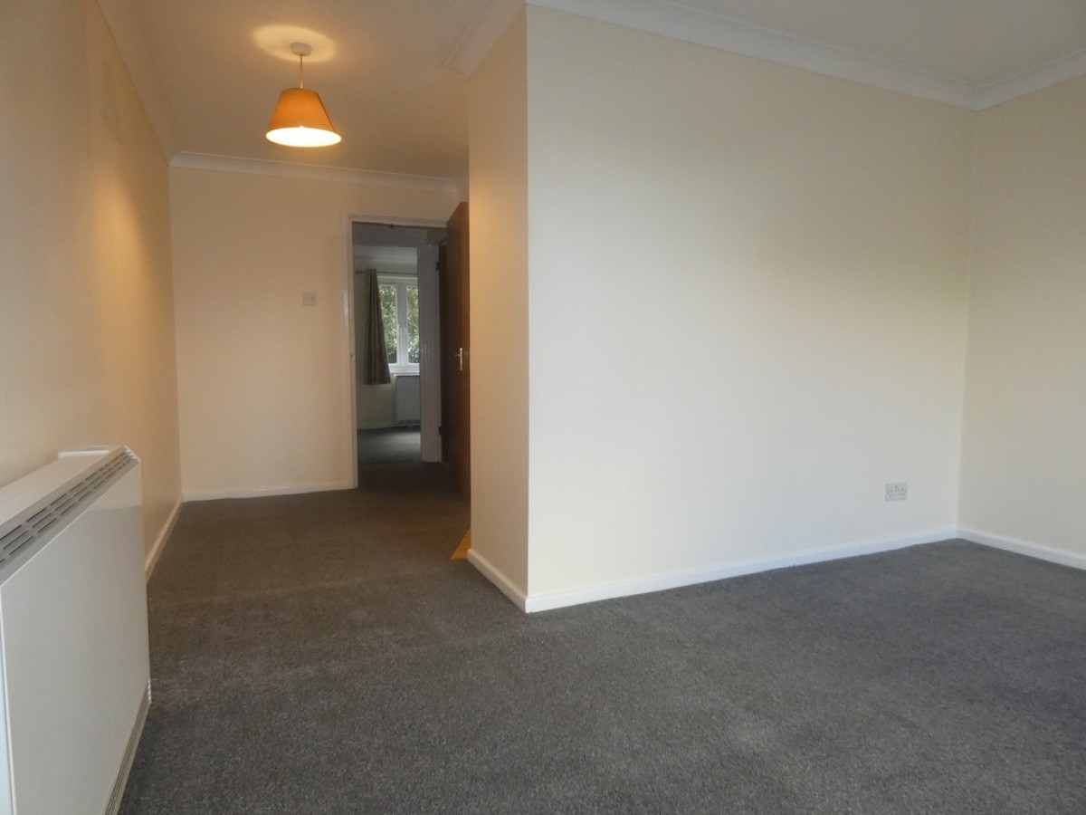 Bergamot Gardens, Walnut Tree, Milton Keynes