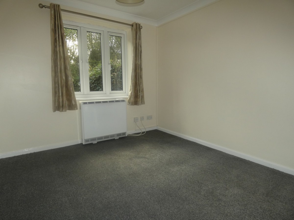 Bergamot Gardens, Walnut Tree, Milton Keynes