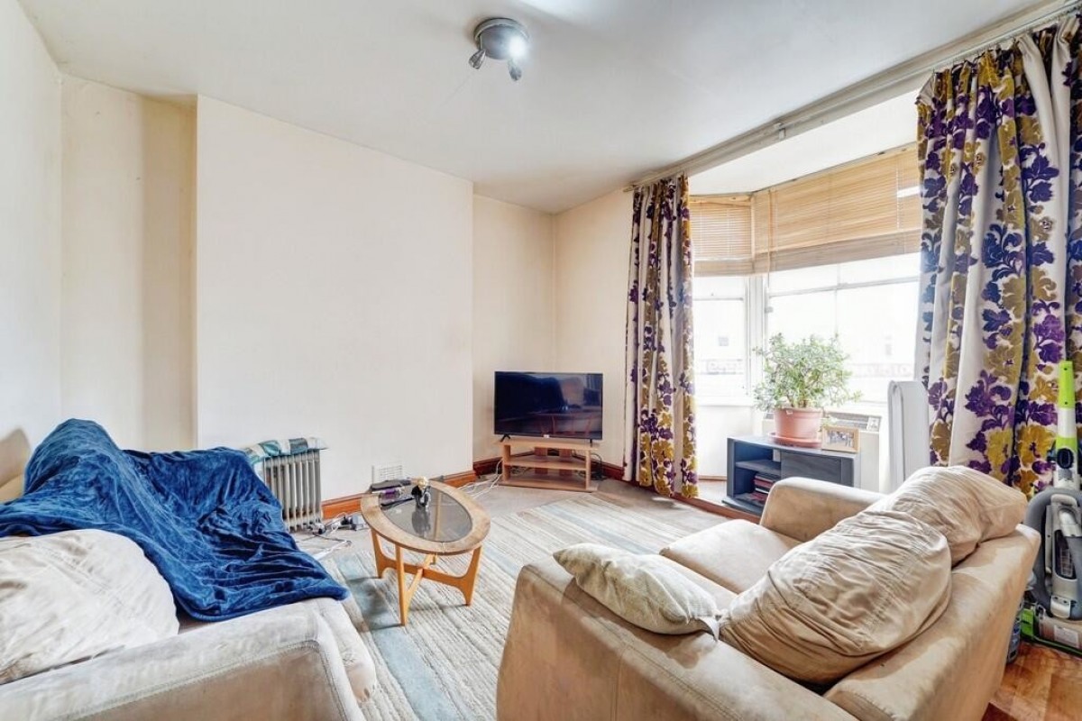 Taylors Court, Newport Pagnell