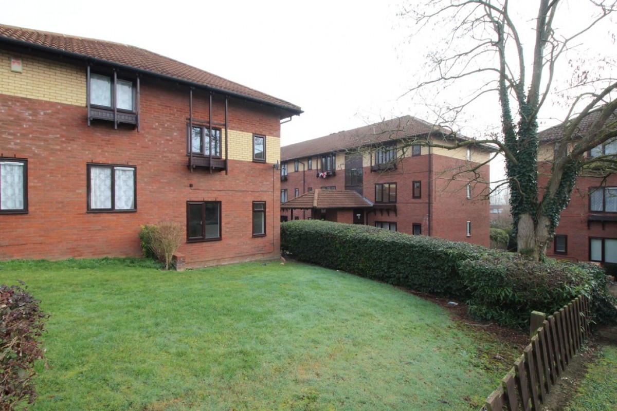 Peartree Bridge, Milton Keynes