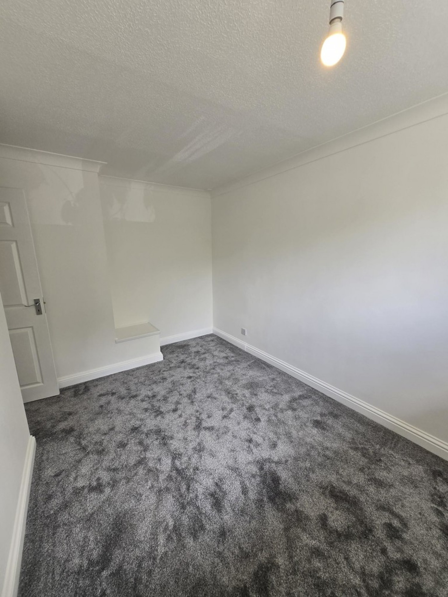 3 bedroom House for Letting Favell Drive, Furzton, Milton Keynes
