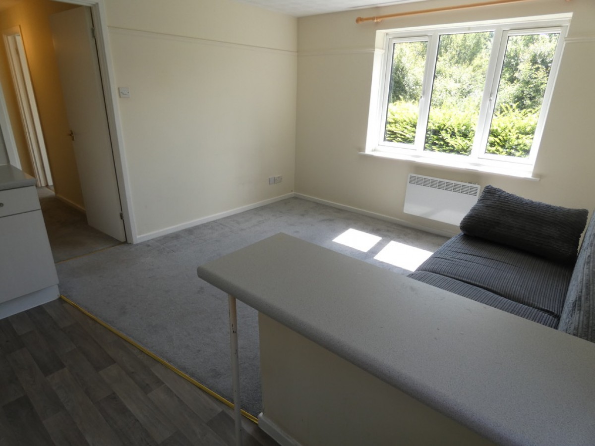 Tenterden Crescent, Kents Hill,