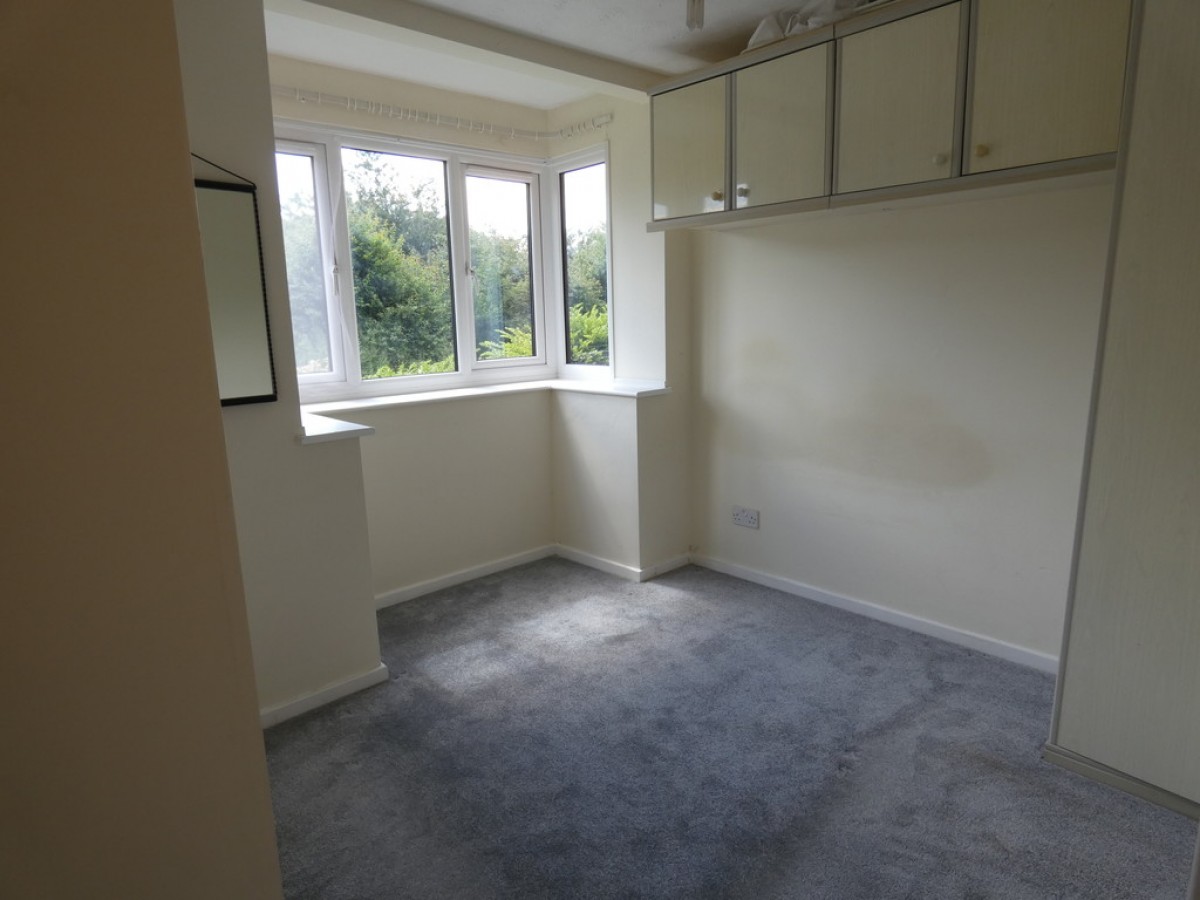 Tenterden Crescent, Kents Hill,