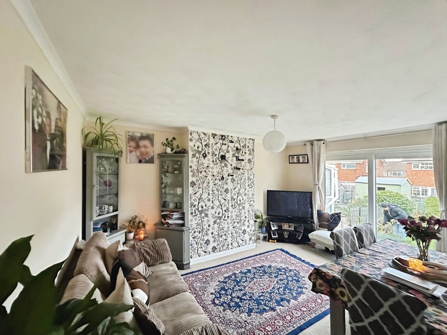 Westfield Avenue, Deanshanger