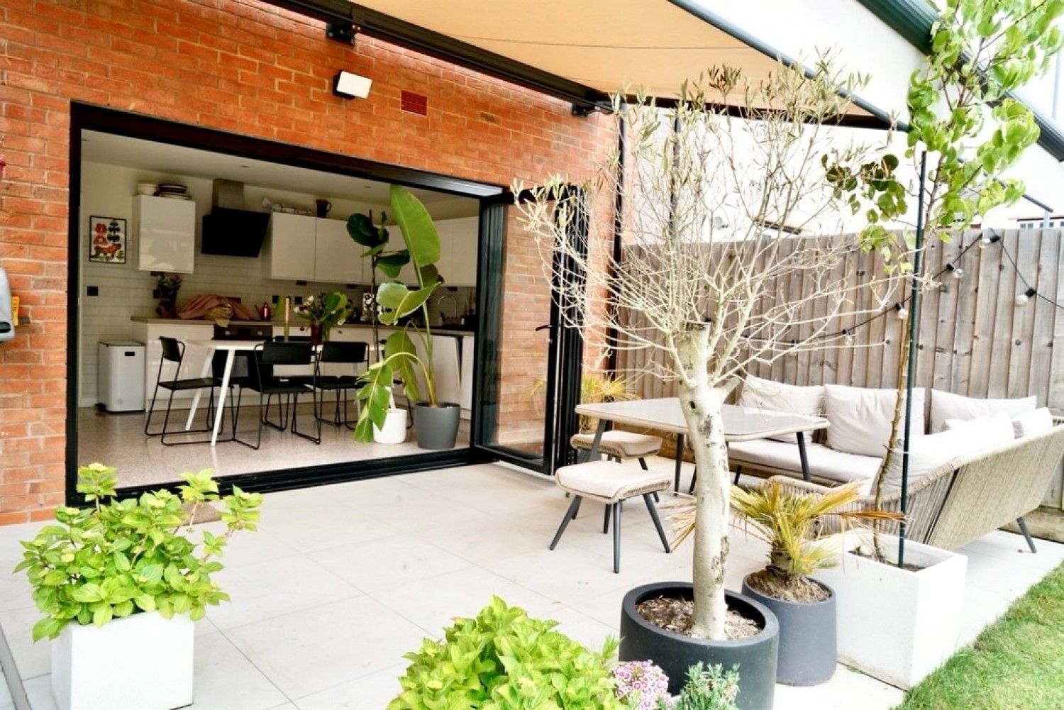 Hanslope, Milton Keynes