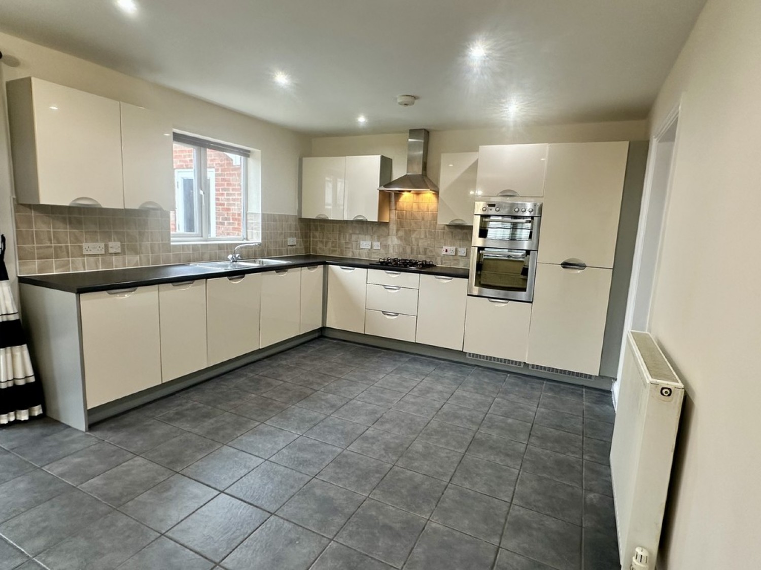 4 bedroom House for Letting Broughton, Milton Keynes