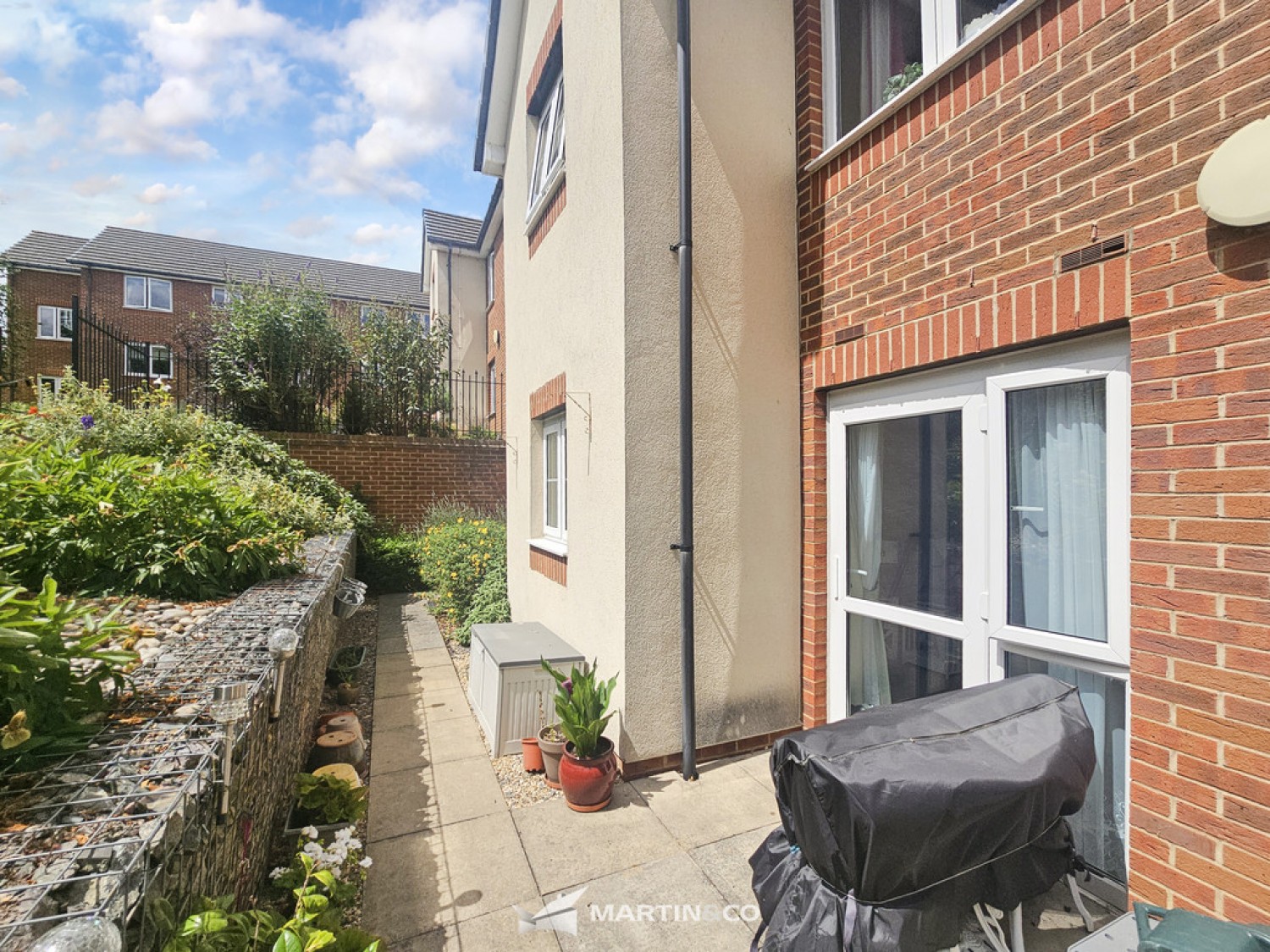 Eden Court, Fenny Stratford
