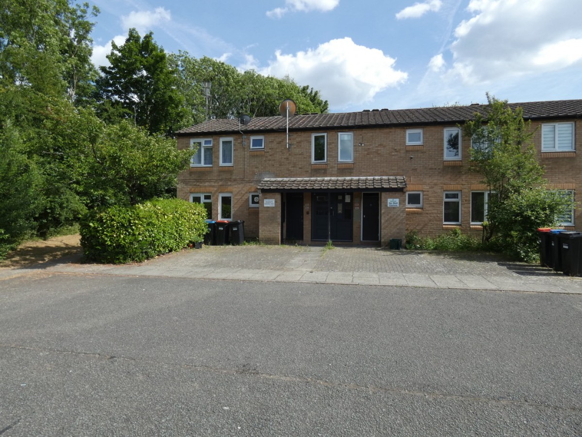 Chapman Avenue, Milton Keynes