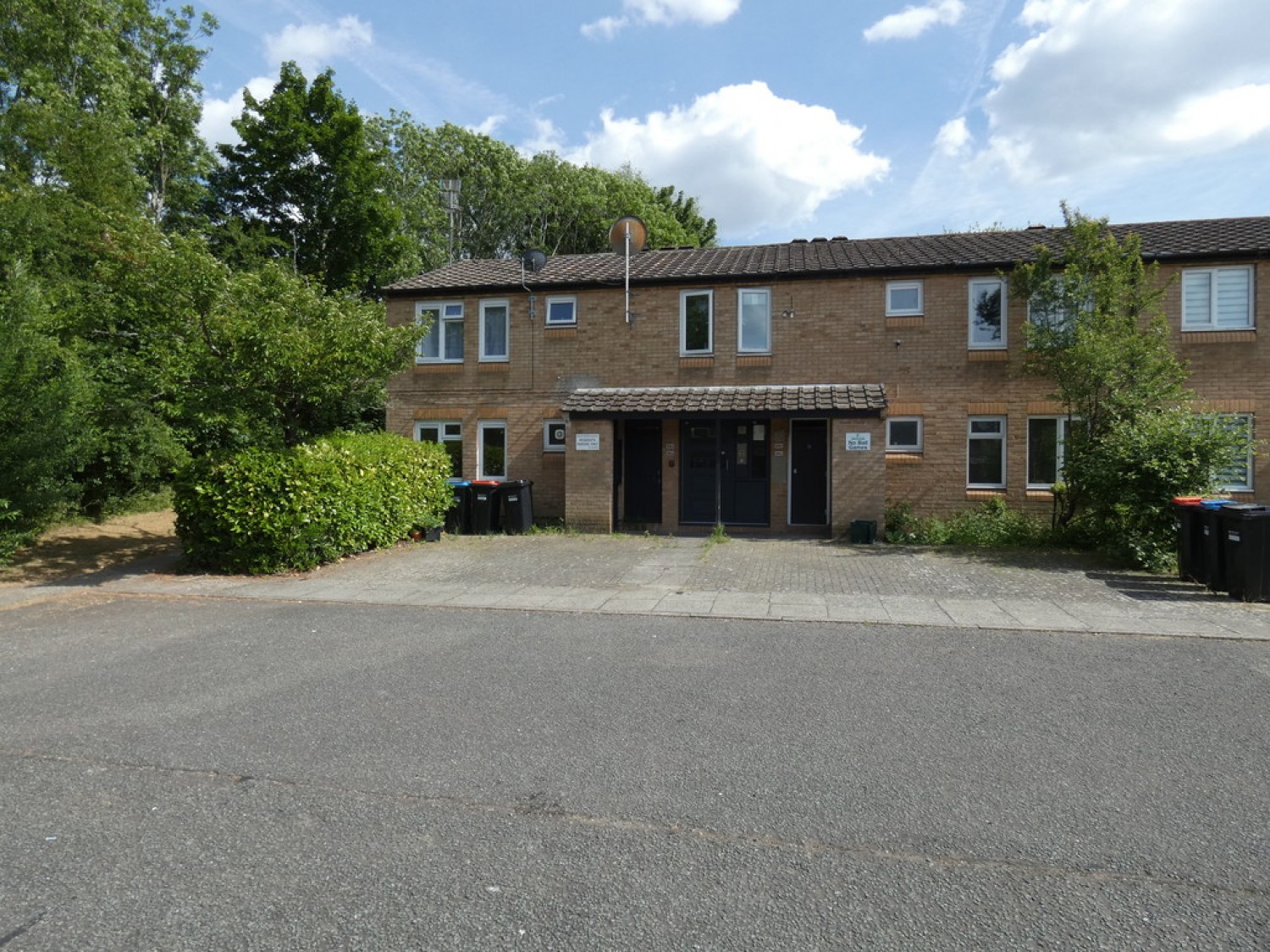 Chapman Avenue, Milton Keynes