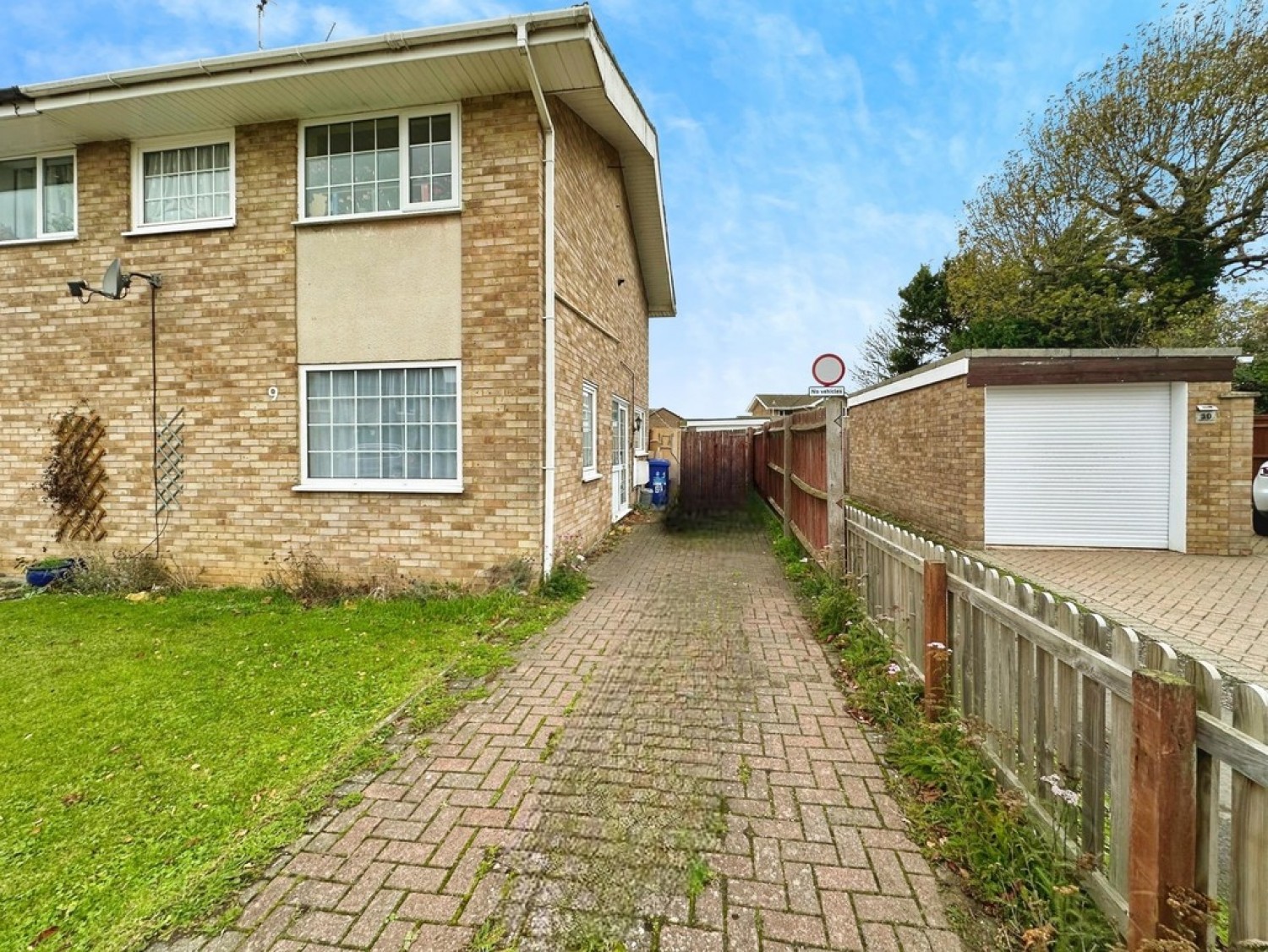 3 bedroom House in Yardley Gobion, Northampton, Northamptonshire