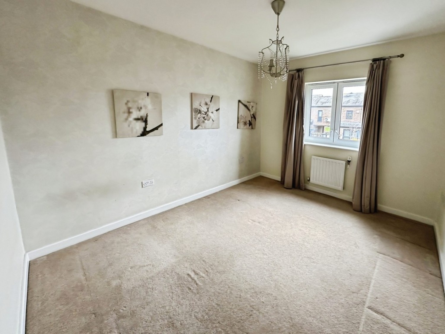 3 bedroom House in Ginsberg Crescent, Oakgrove, Milton Keynes