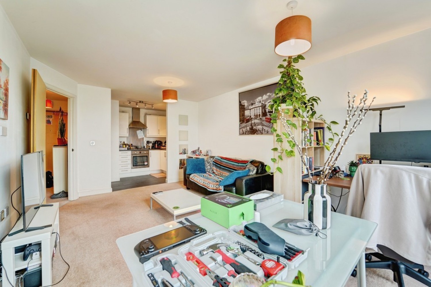 1 bedroom Flat for Sale Mortimer Square, The Hub, Central Milton Keynes