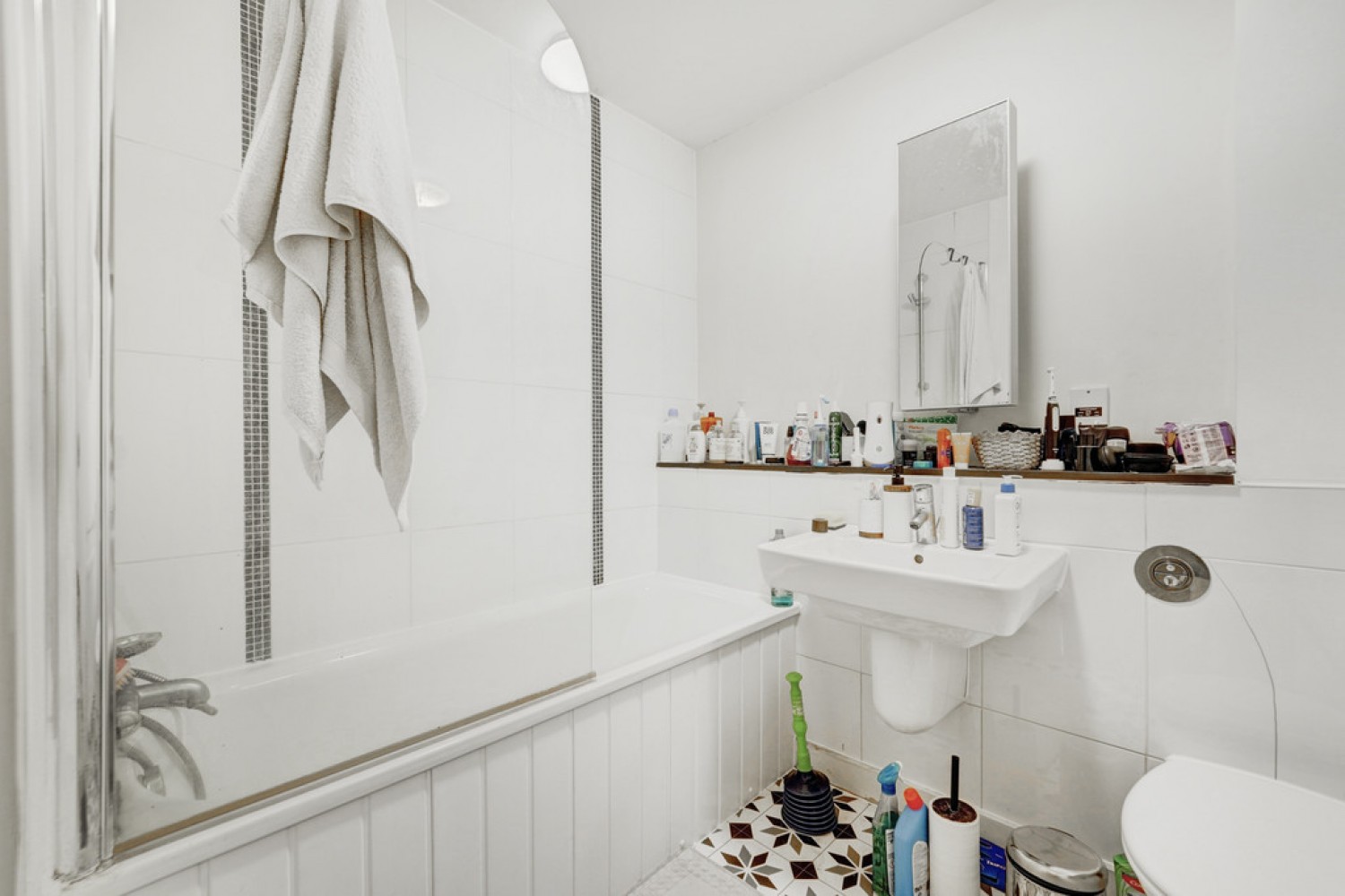 1 bedroom Flat for Sale Mortimer Square, The Hub, Central Milton Keynes