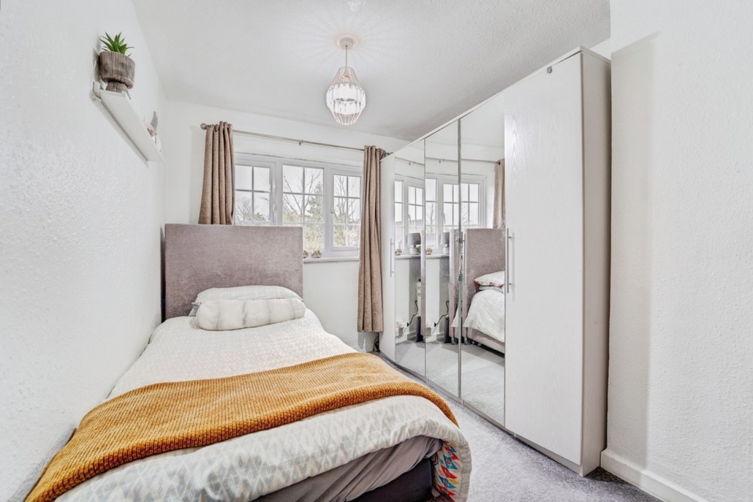 3 bedroom House for Sale Mansell Close, Shenley Church End