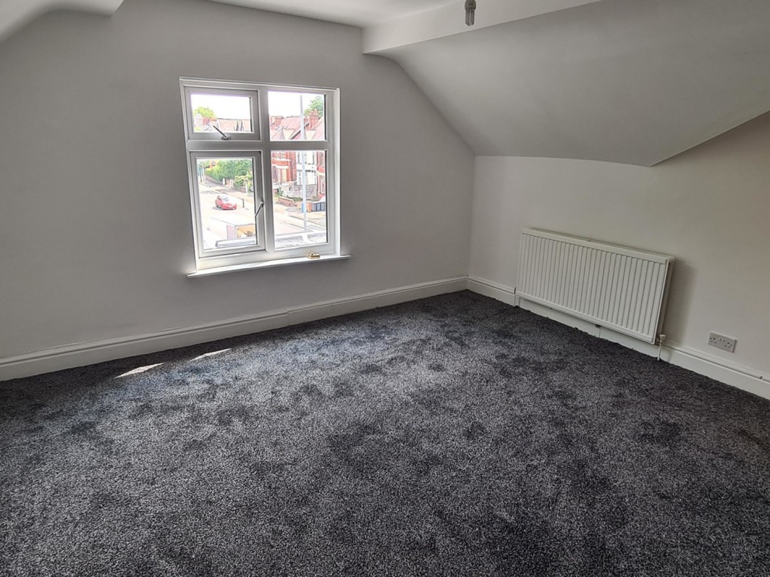 5 bedroom Flat for Letting Barlow Moor Road, Chorlton
