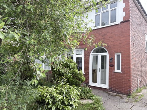 Henley Avenue, Firswood