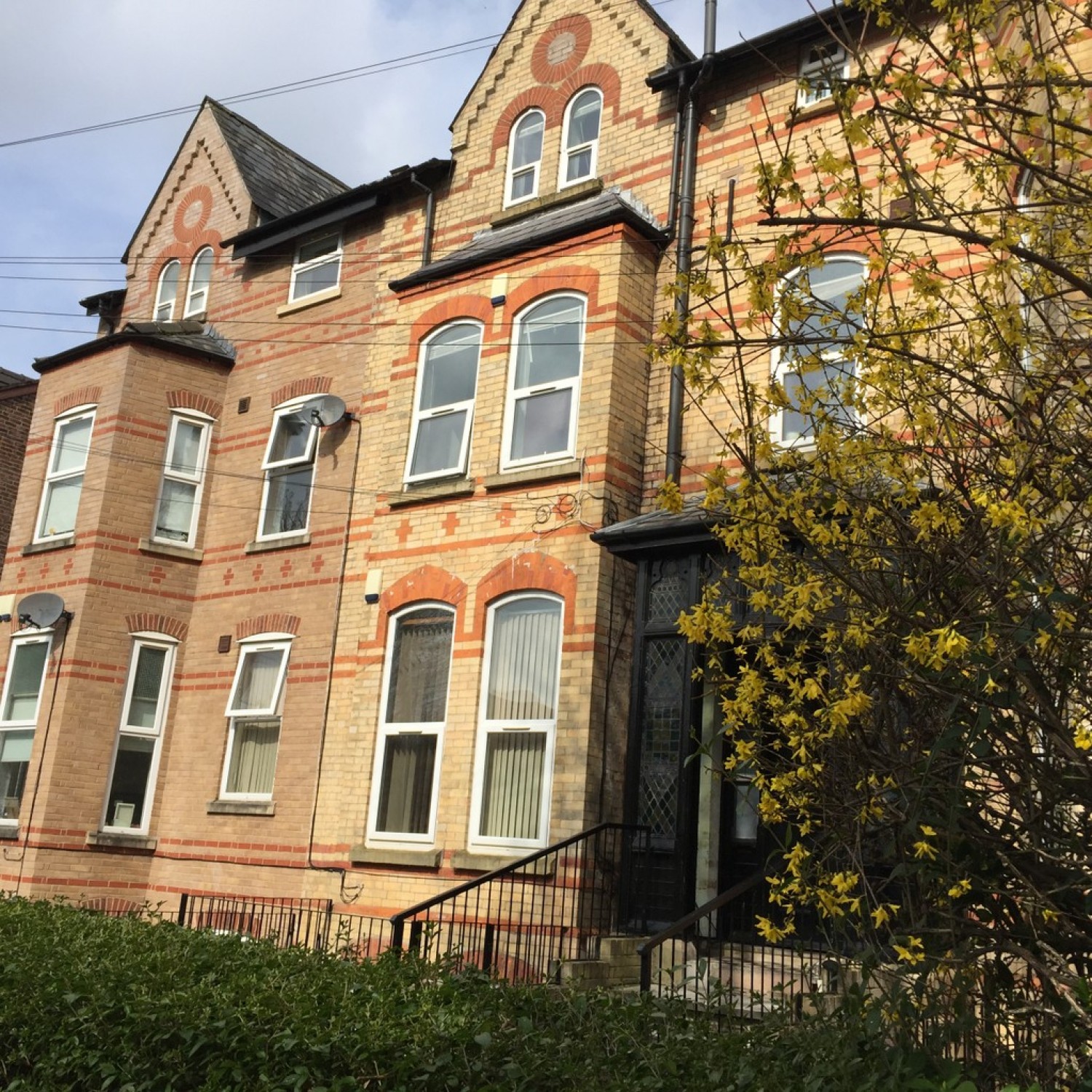 2 bedroom Flat for Letting Mayfield Road, Whalley Range, Manchester