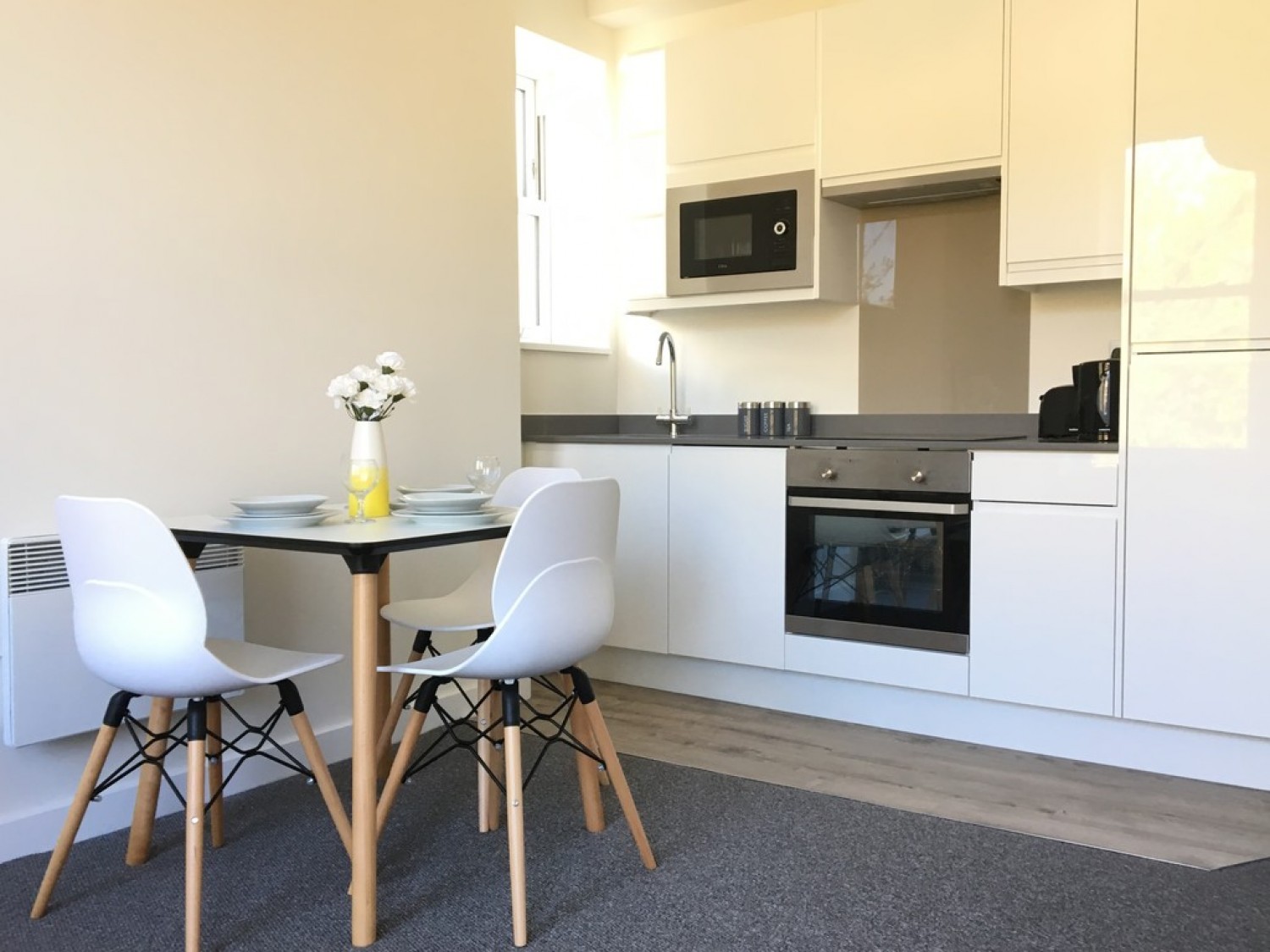 2 bedroom Flat for Letting Demesne Road, Whalley Range, Manchester