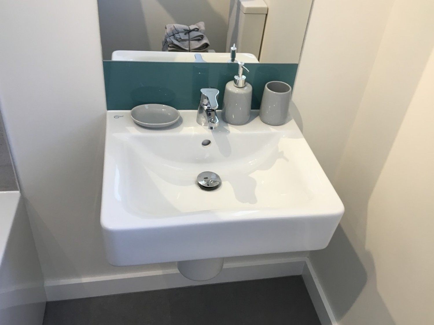 2 bedroom Flat for Letting Demesne Road, Whalley Range, Manchester