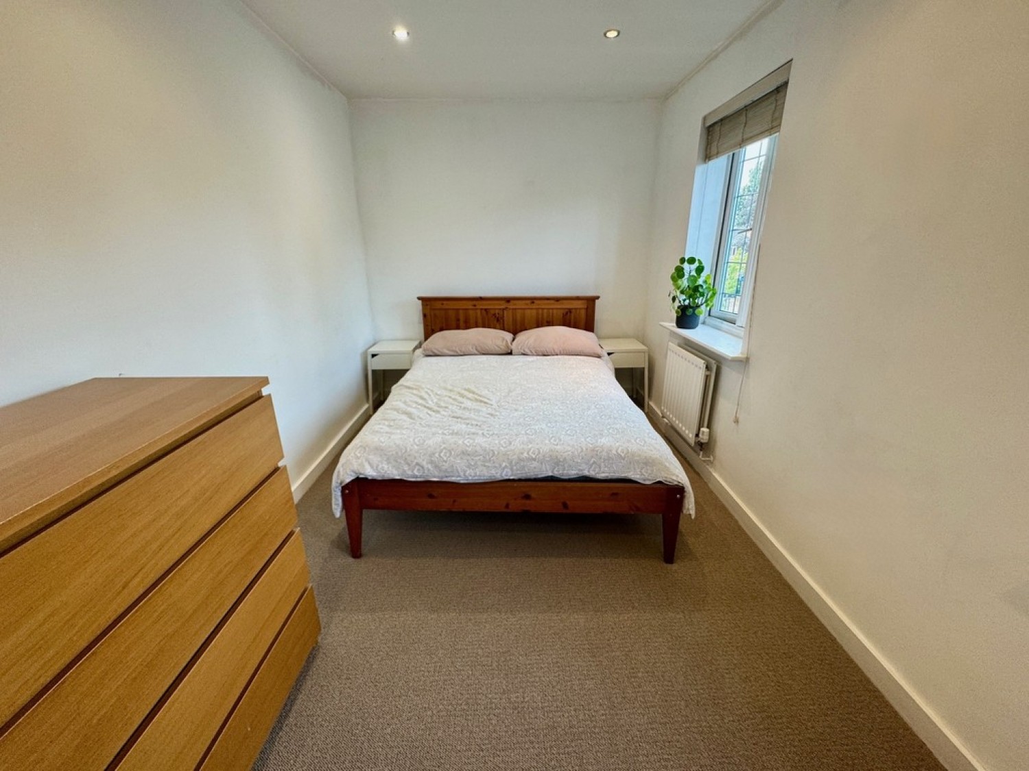 2 bedroom Flat for Letting Nell Lane, Chorlton, Manchester
