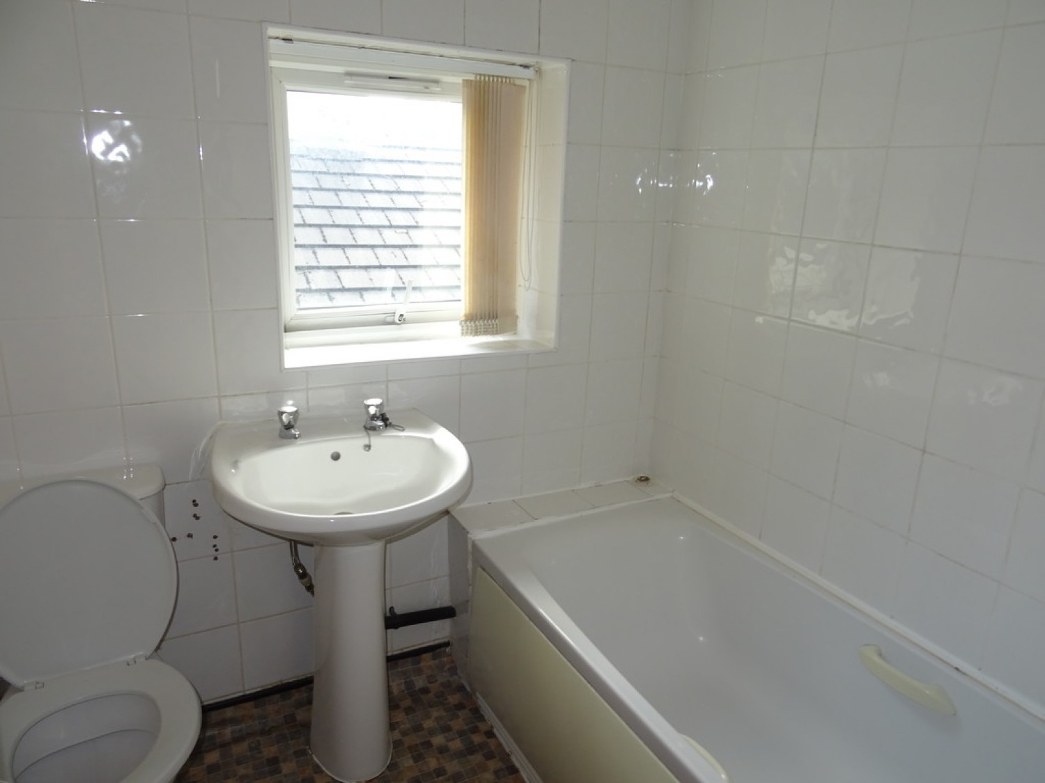 3 bedroom Flat for Letting Conyngham Road
