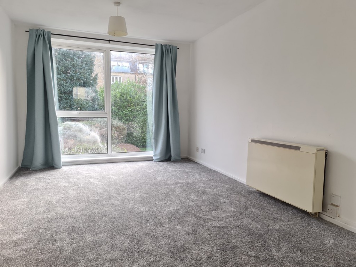 1 bedroom Flat for Letting Dudley Court, Carlton Road