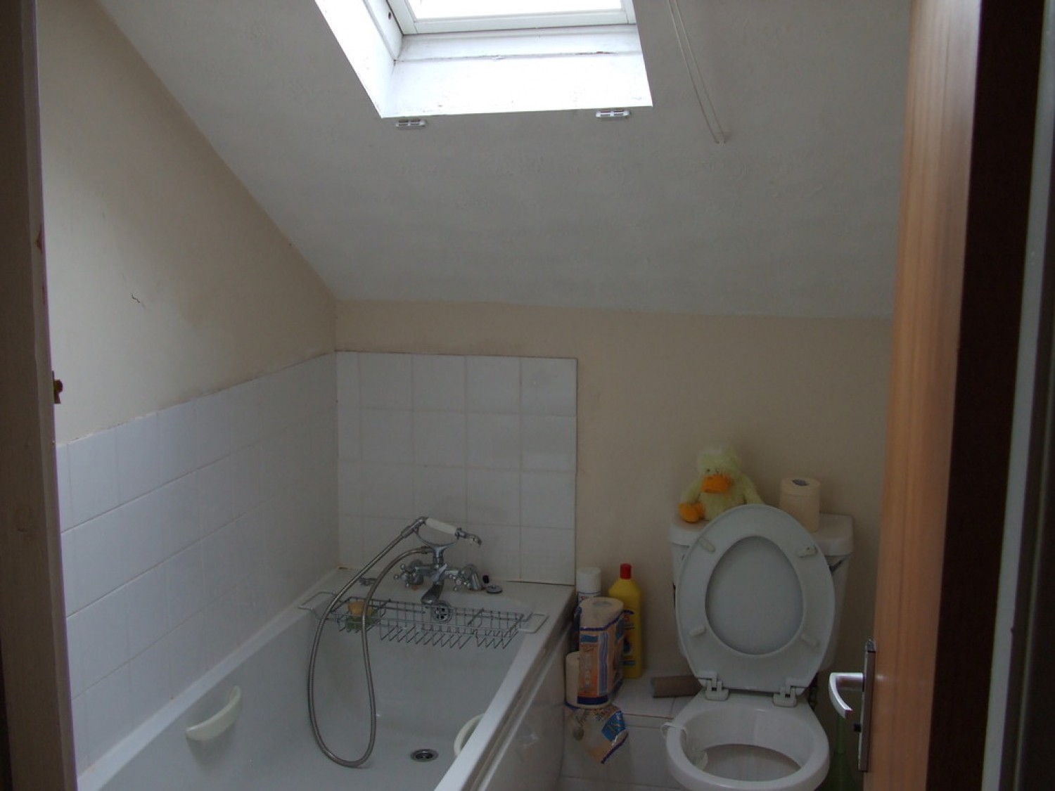 2 bedroom Flat for Letting Conyngham Road, Manchester