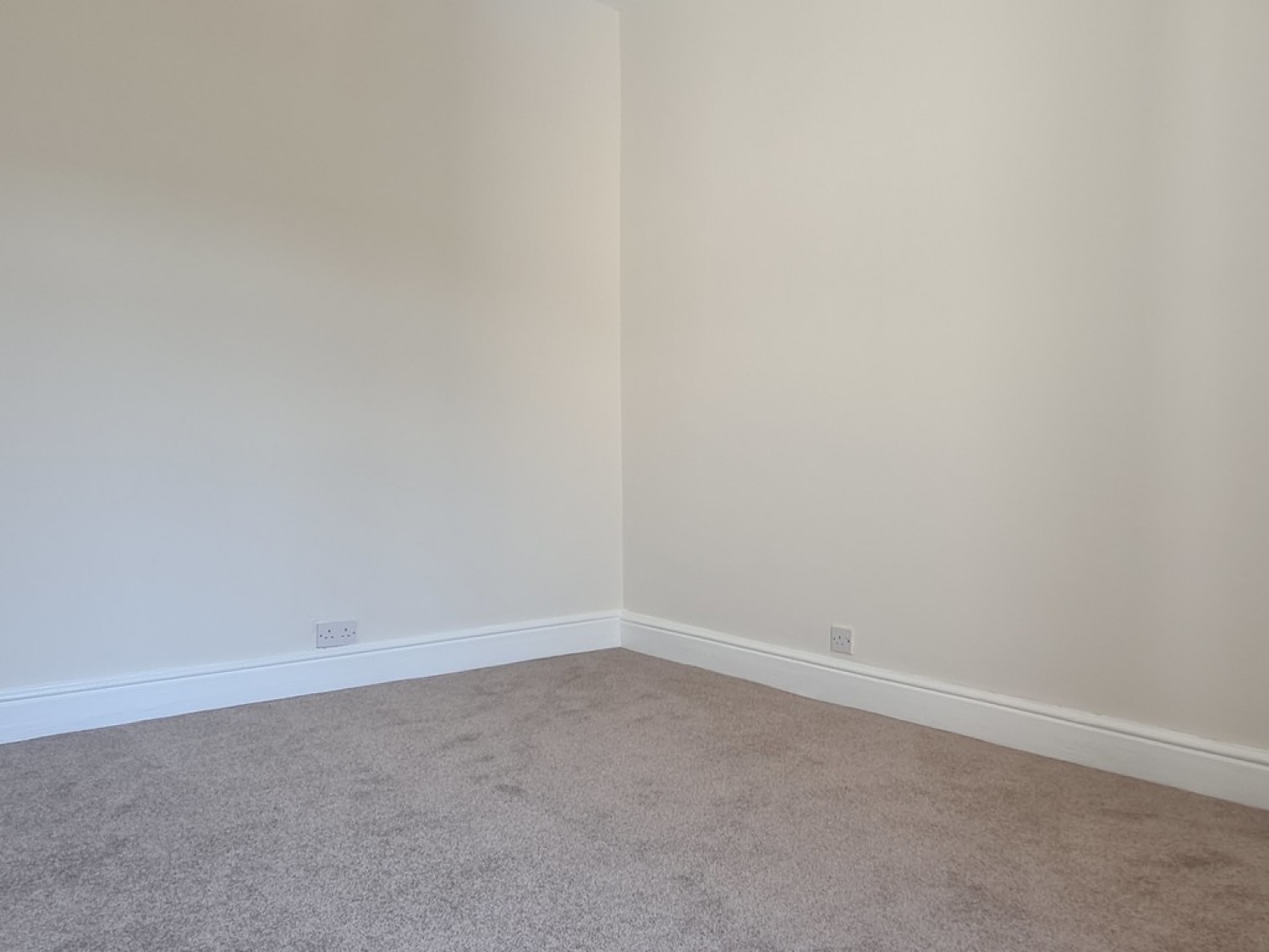 3 bedroom House for Letting Newport Road, Chorlton, Manchester