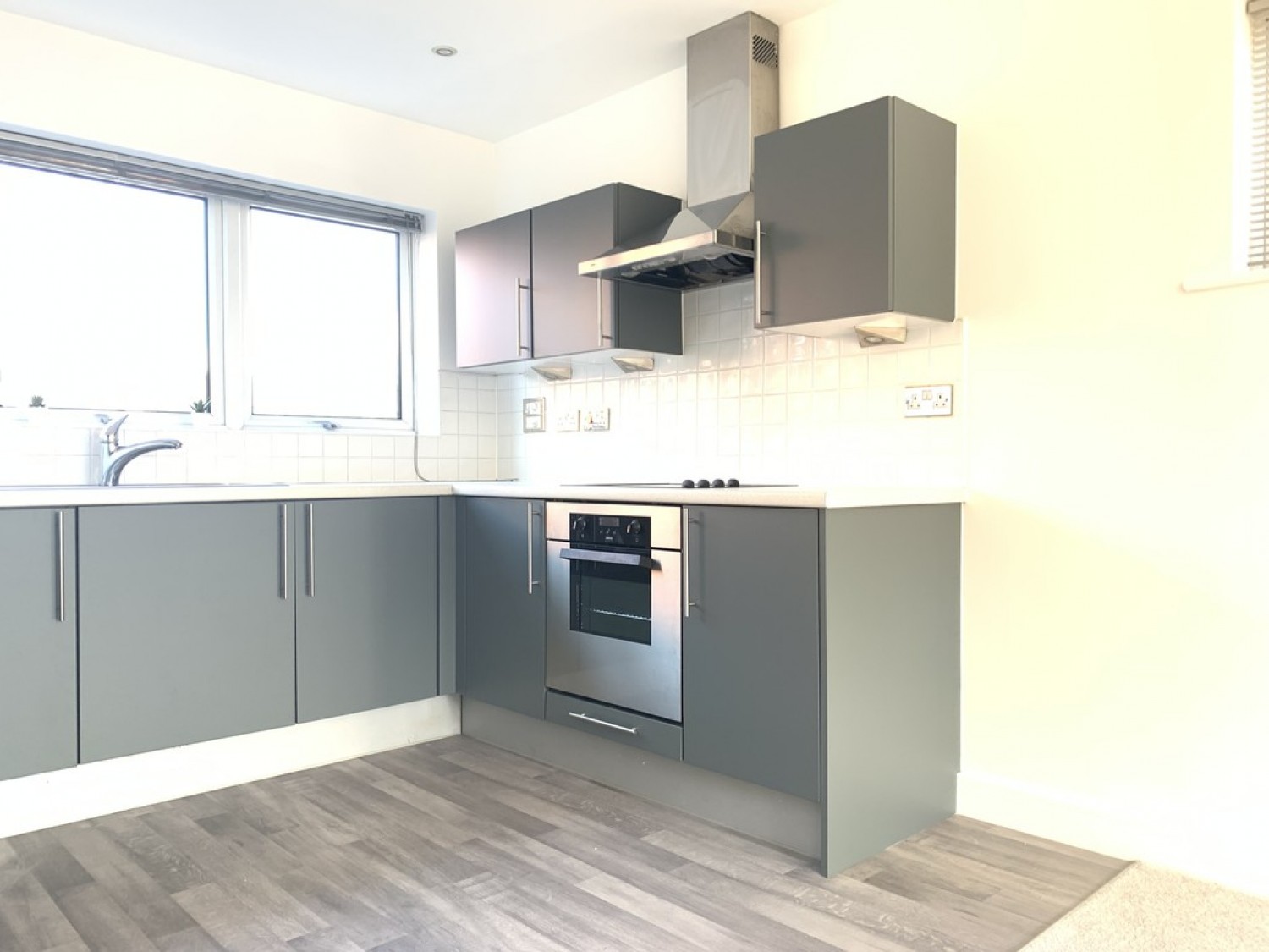 2 bedroom Flat for Letting Montmano Drive, Didsbury, Manchester