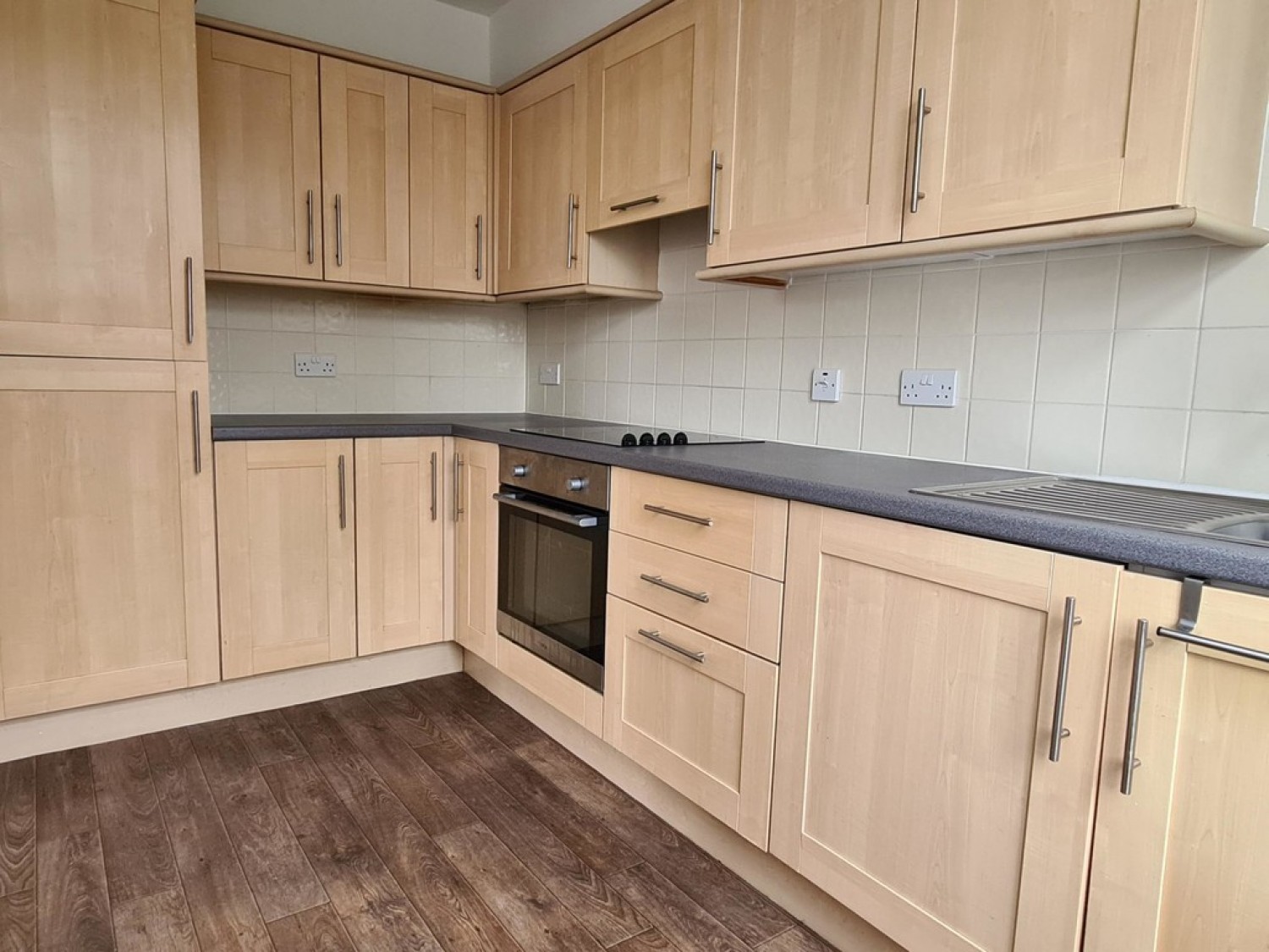 2 bedroom Flat for Letting Barlow Moor Road, Chorlton, Manchester