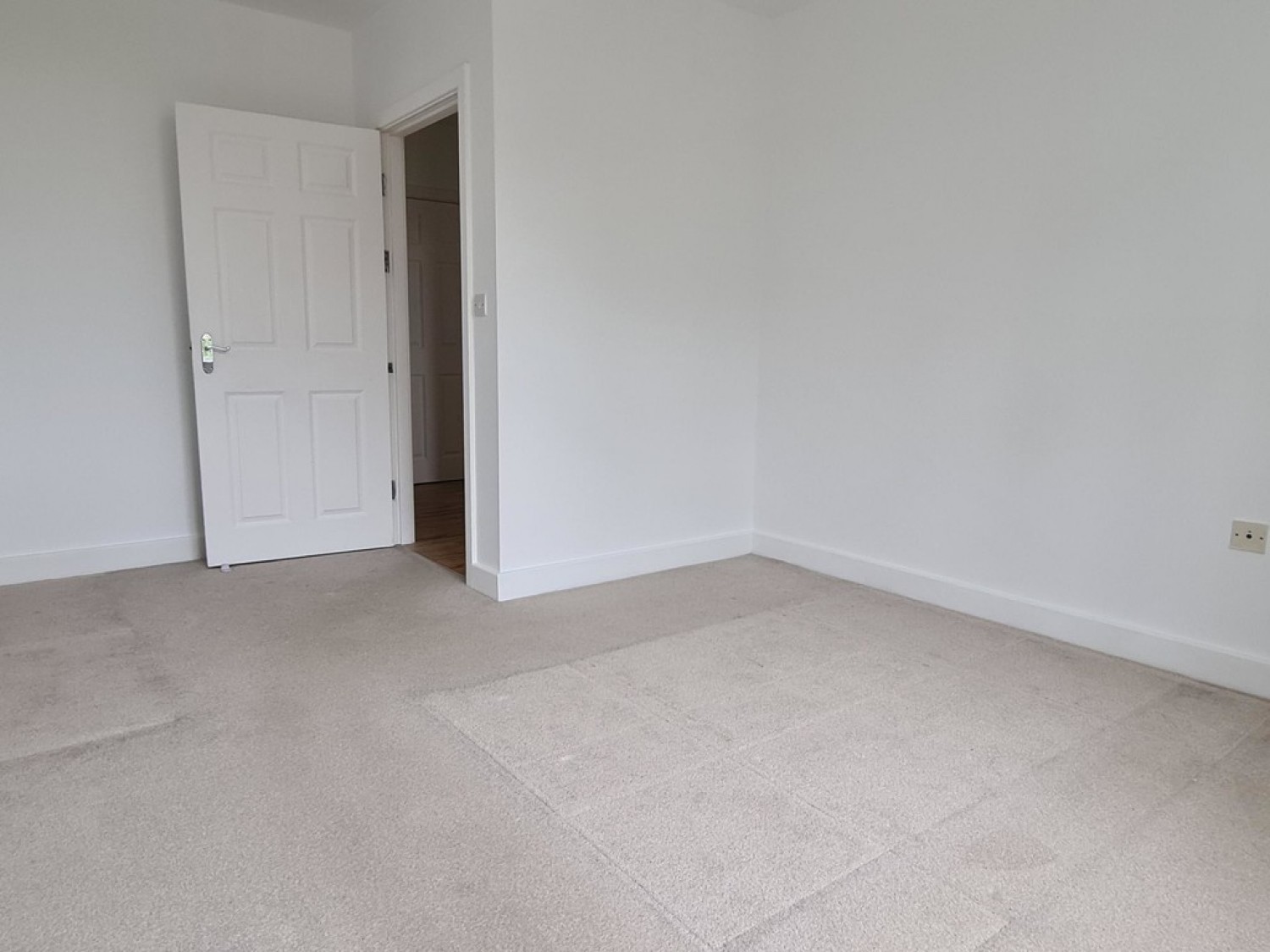 2 bedroom Flat for Letting Barlow Moor Road, Chorlton, Manchester