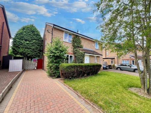 Avocet Drive, Broad Heath, Altrinham