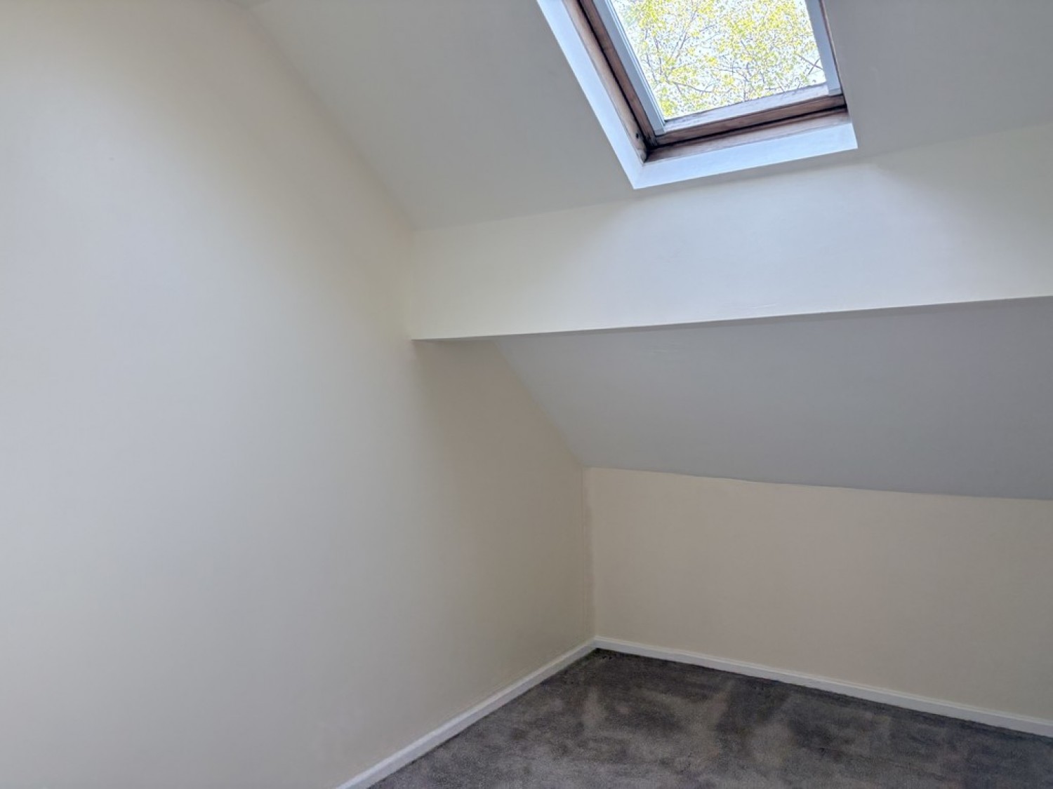 3 bedroom Flat for Letting College Road, Whalley Range, Manchester