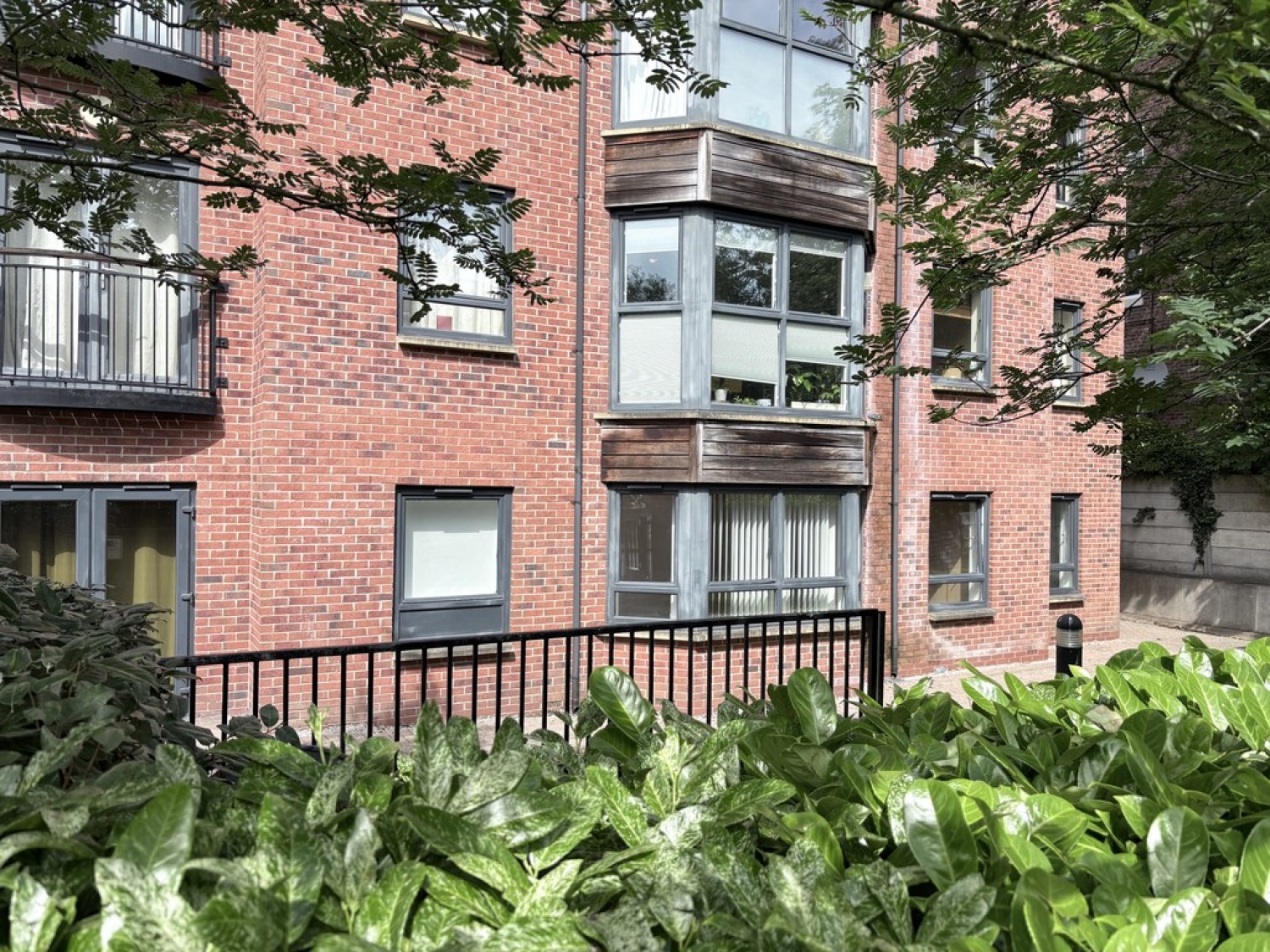 2 bedroom Flat for Letting Withington Road, Whalley Range