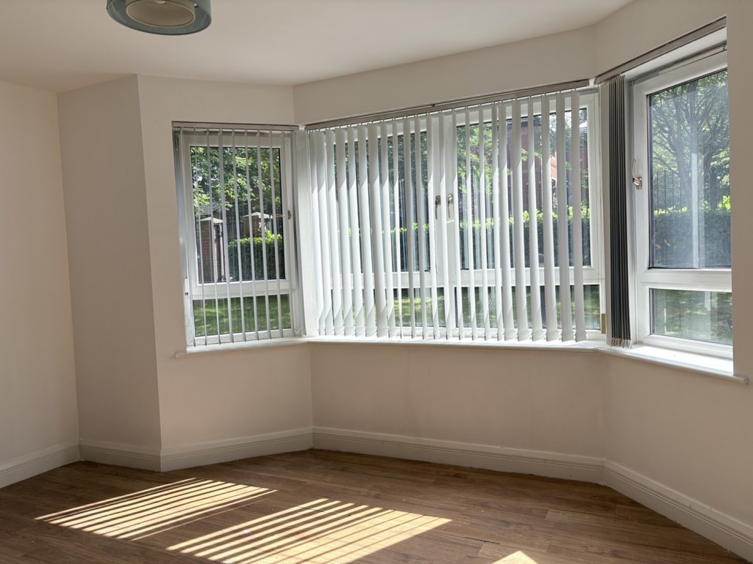 2 bedroom Flat for Letting Withington Road, Whalley Range