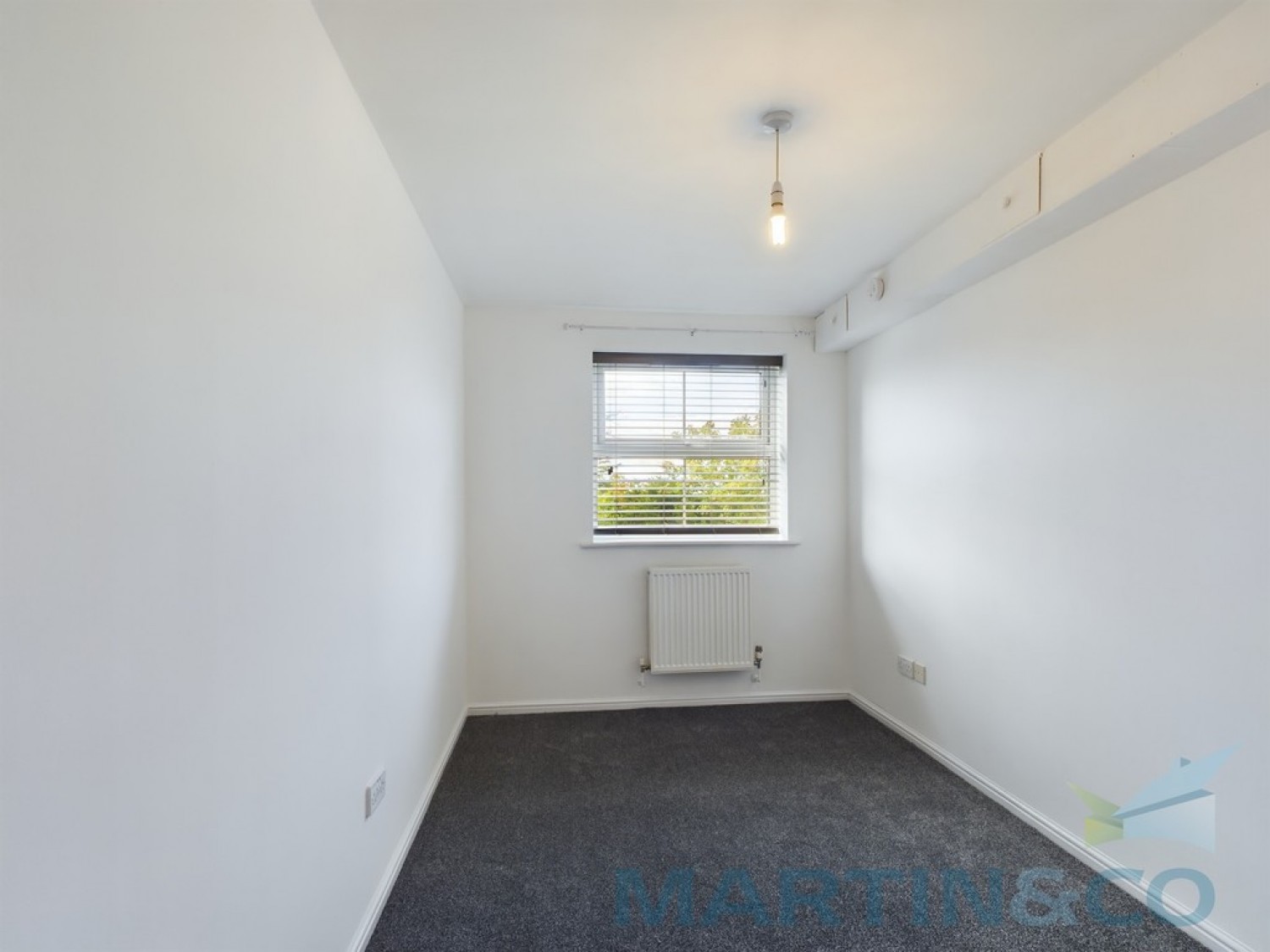 2 bedroom Flat in Trevelyan Place, Heath Road