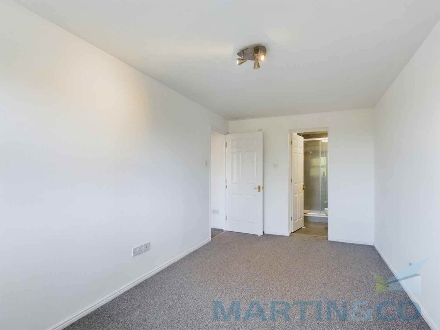 2 bedroom Flat in Trevelyan Place, Heath Road