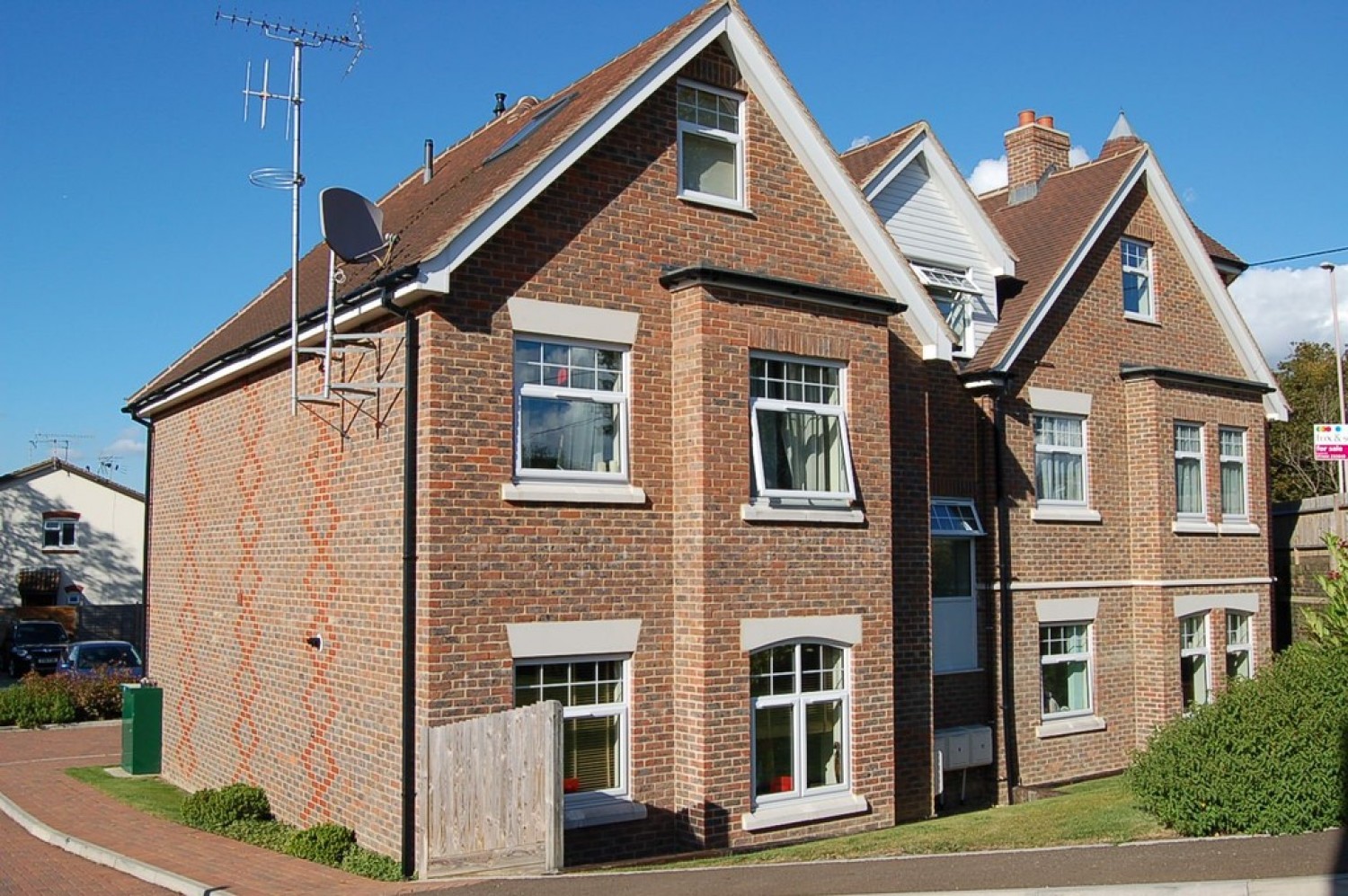 0 bedroom Flat for Letting Deerbrook, Burgess Hill