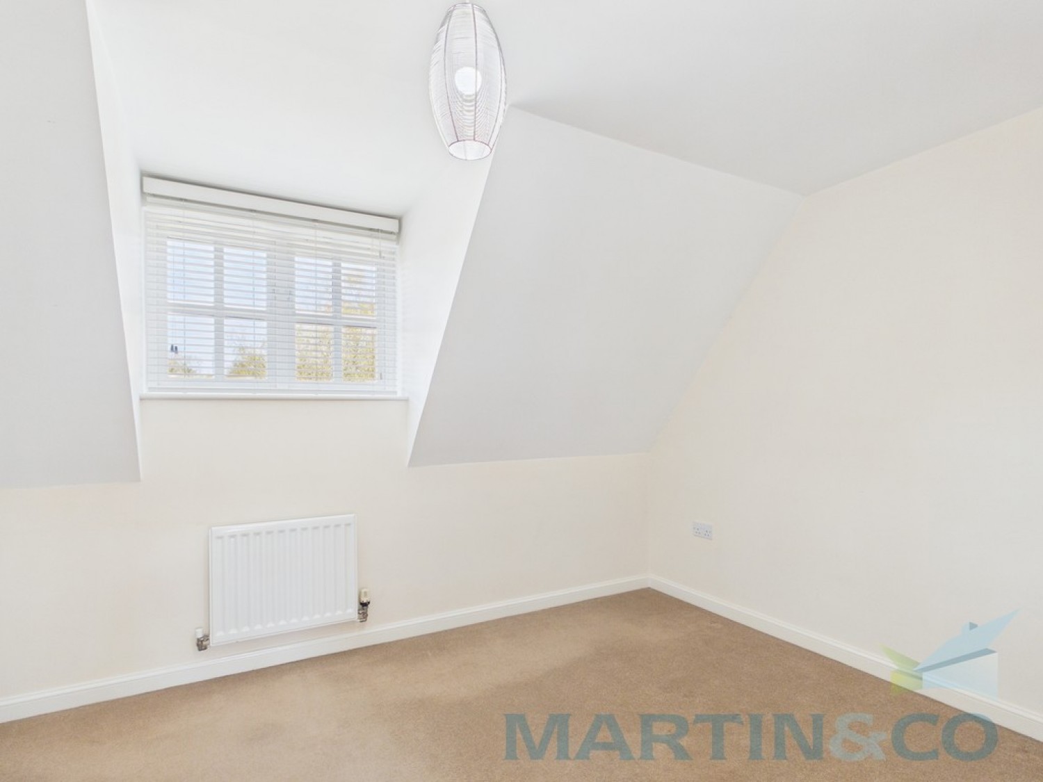 3 bedroom House for Letting Updown Hill, Bolnore Village