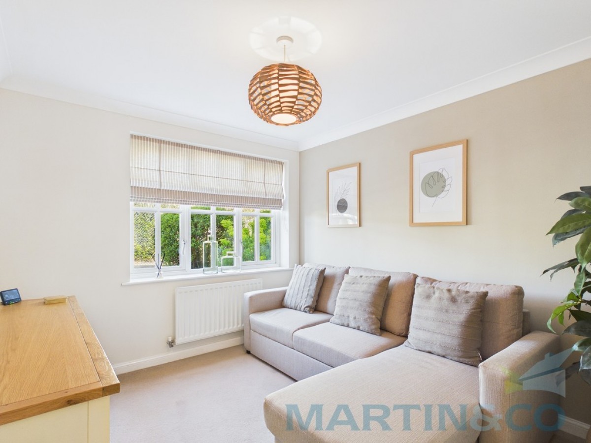 Updown Hill, Bolnore Village