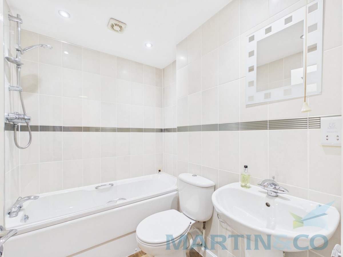 Updown Hill, Bolnore Village