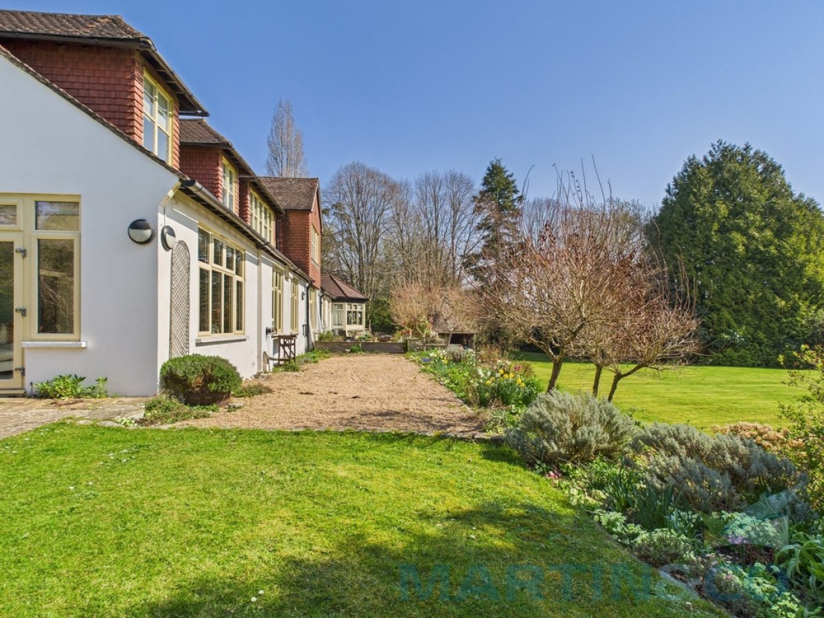Staplefield Court,