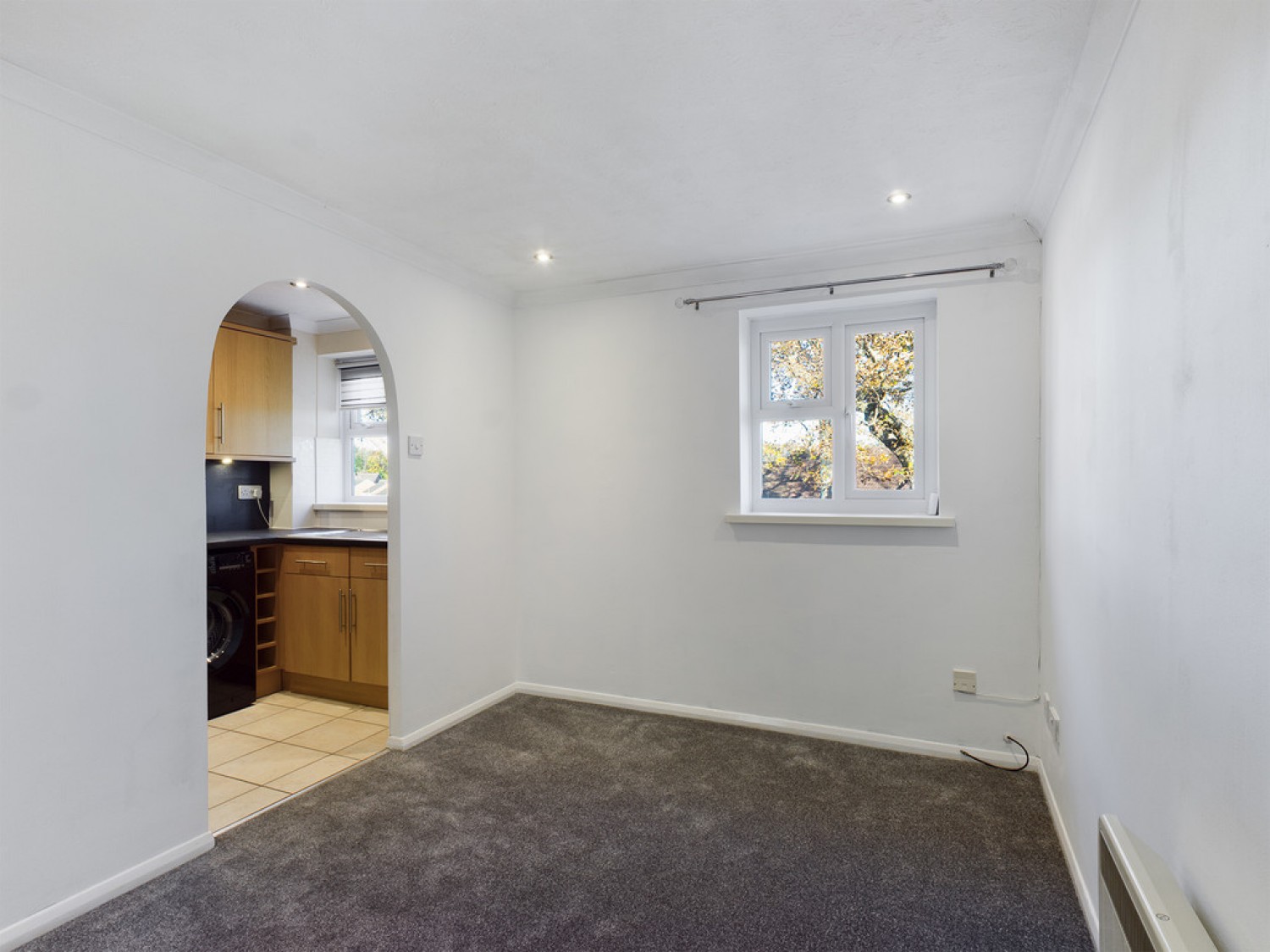 1 bedroom Flat for Letting Larch Way, Haywards Heath