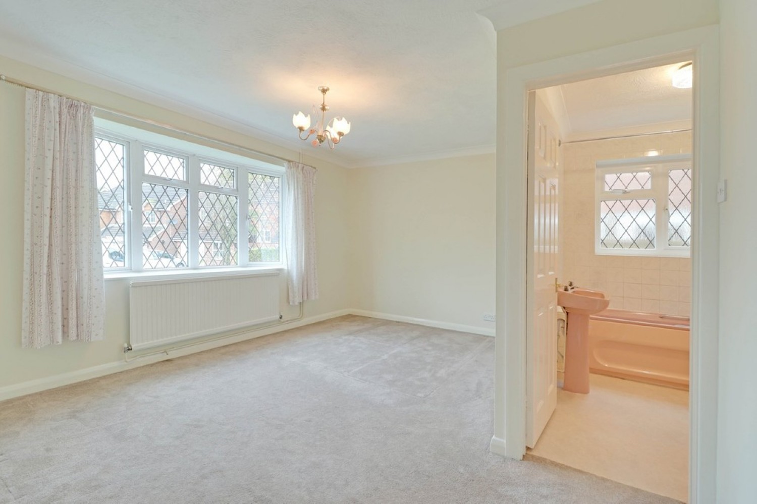 3 bedroom Bungalow for Sale Folders Close, Burgess Hill