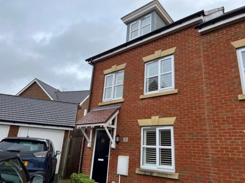 Larkspur Drive, Burgess Hill