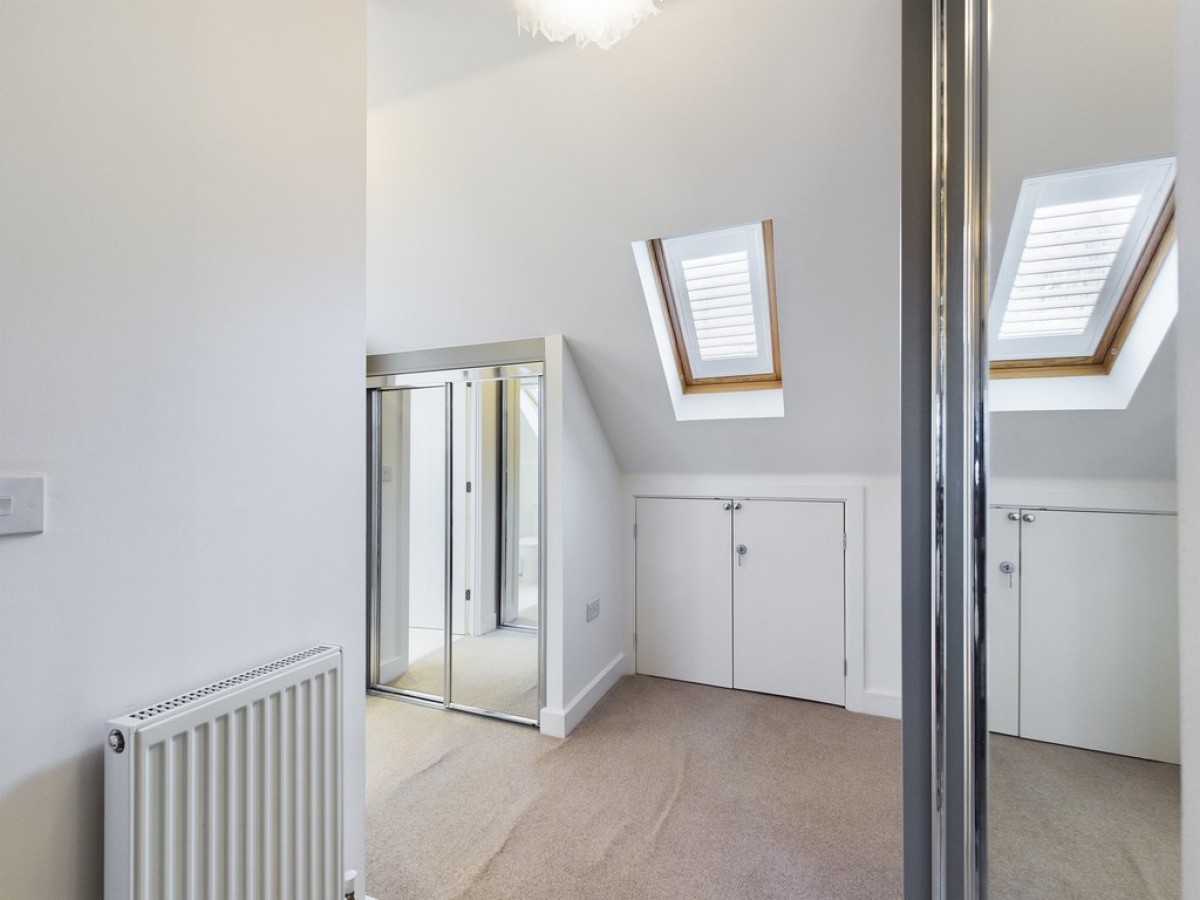 Larkspur Drive, Burgess Hill