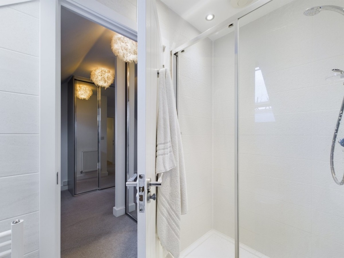 Larkspur Drive, Burgess Hill