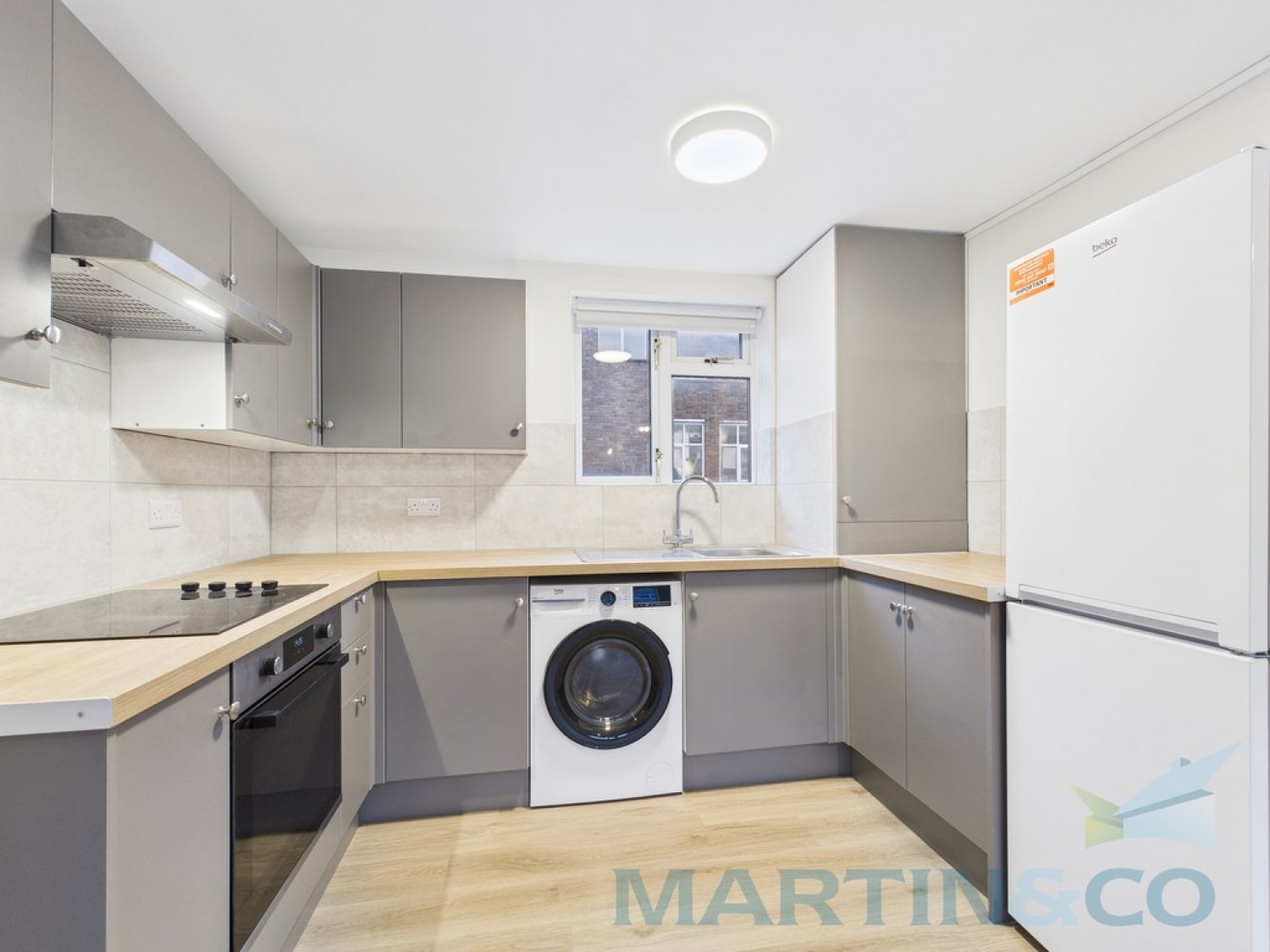 2 bedroom Flat in Keymer Court, Burgess Hill