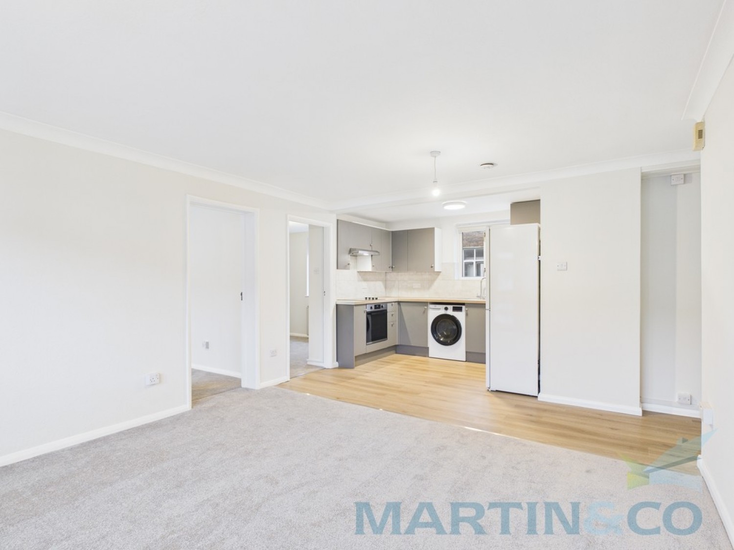 2 bedroom Flat in Keymer Court, Burgess Hill