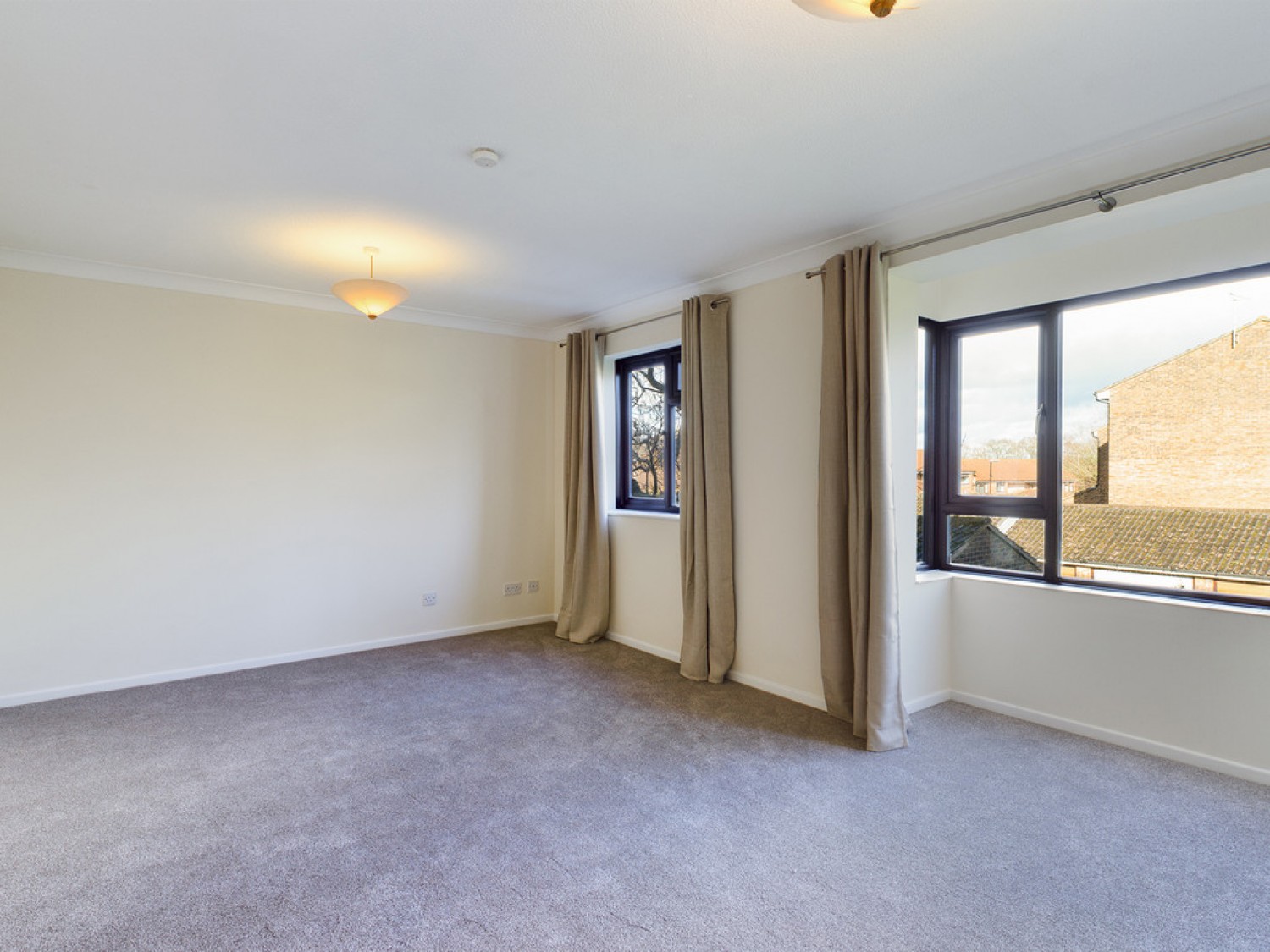 2 bedroom Flat for Letting Benjamin Lodge